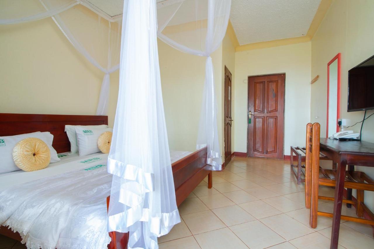 Mirembe Resort Beach Hotel Ssese Kalangala Exterior photo